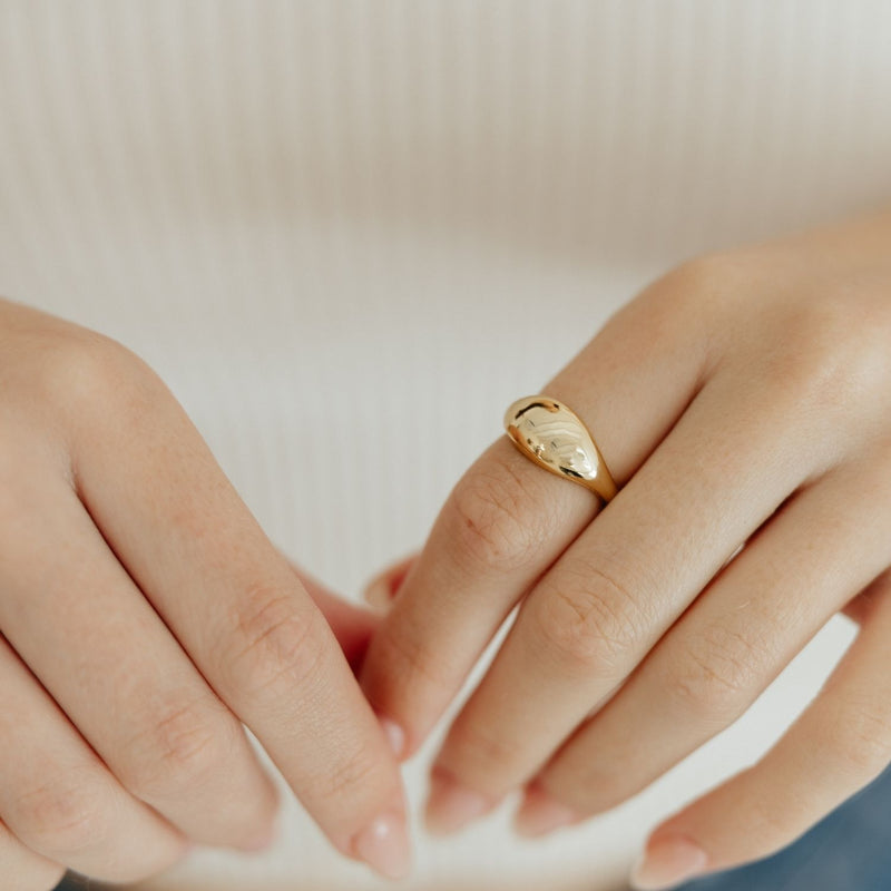 Luna Ring (Gold)