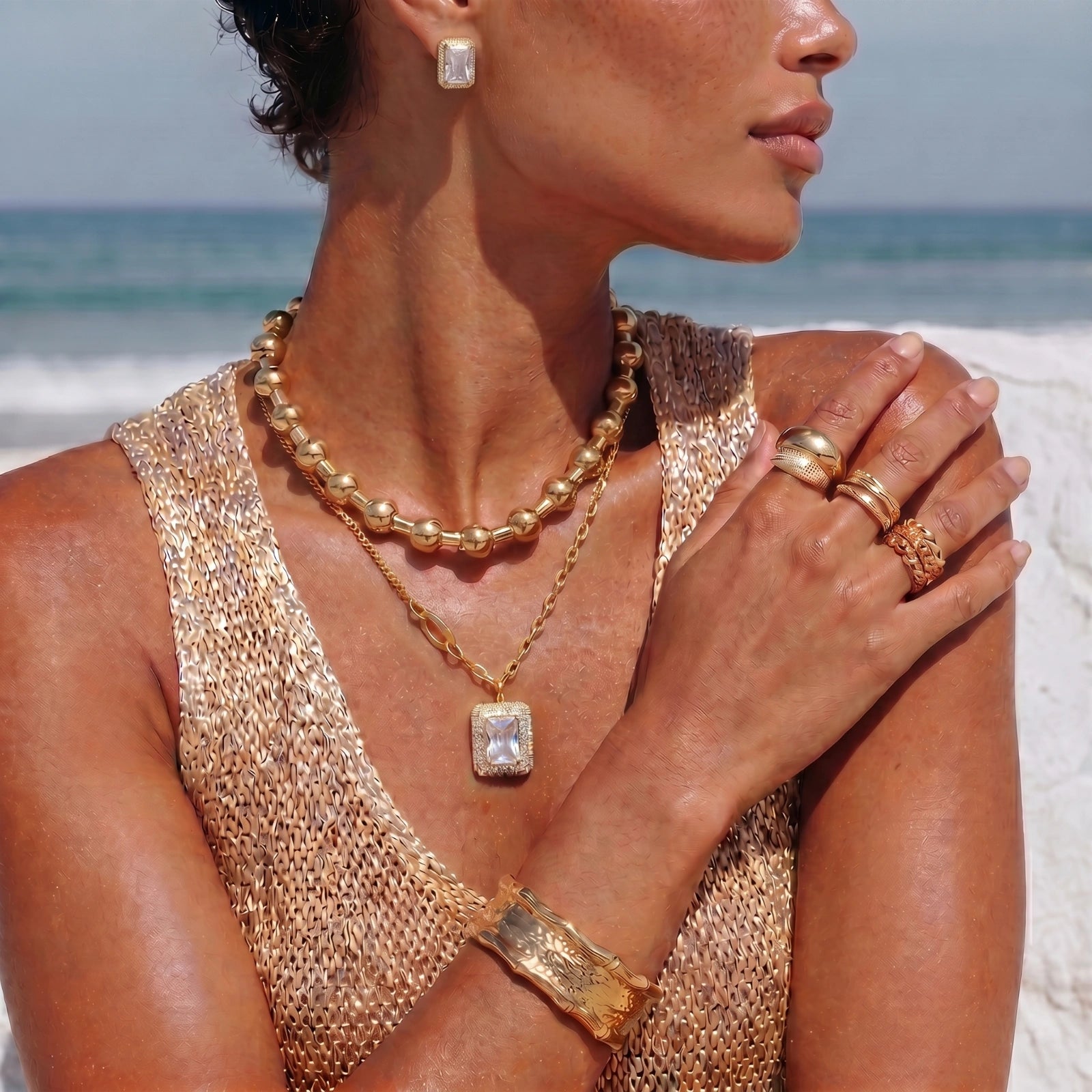 Gilded Frame Necklace and Stud Earring Set