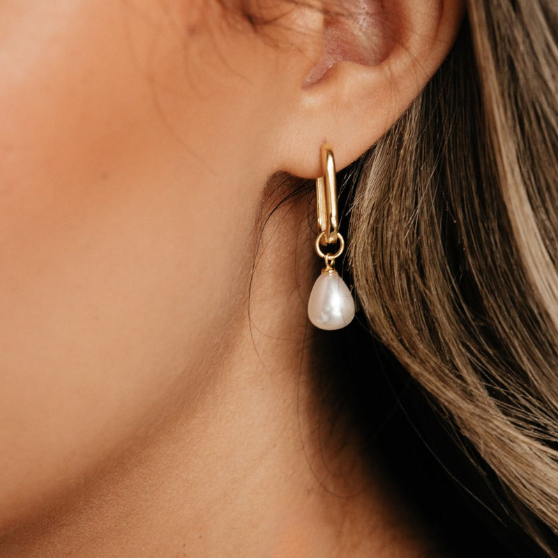 Maggie Earrings (Gold)
